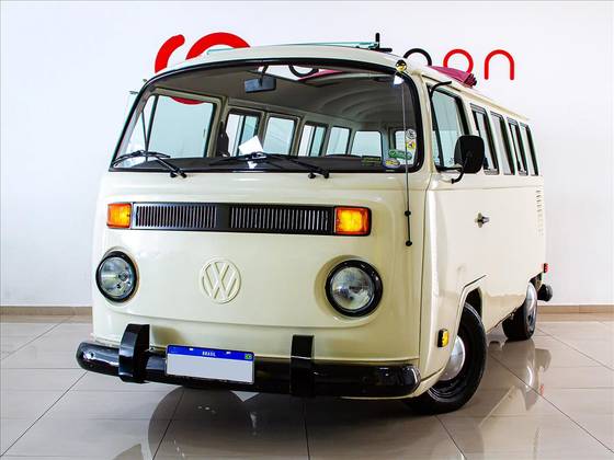 VOLKSWAGEN KOMBI 1.6 LUXO 8V GASOLINA 3P MANUAL